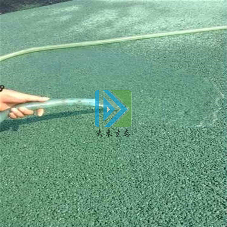 透水混凝土的養(yǎng)護(hù)重點 透水混凝土的養(yǎng)護(hù)重點